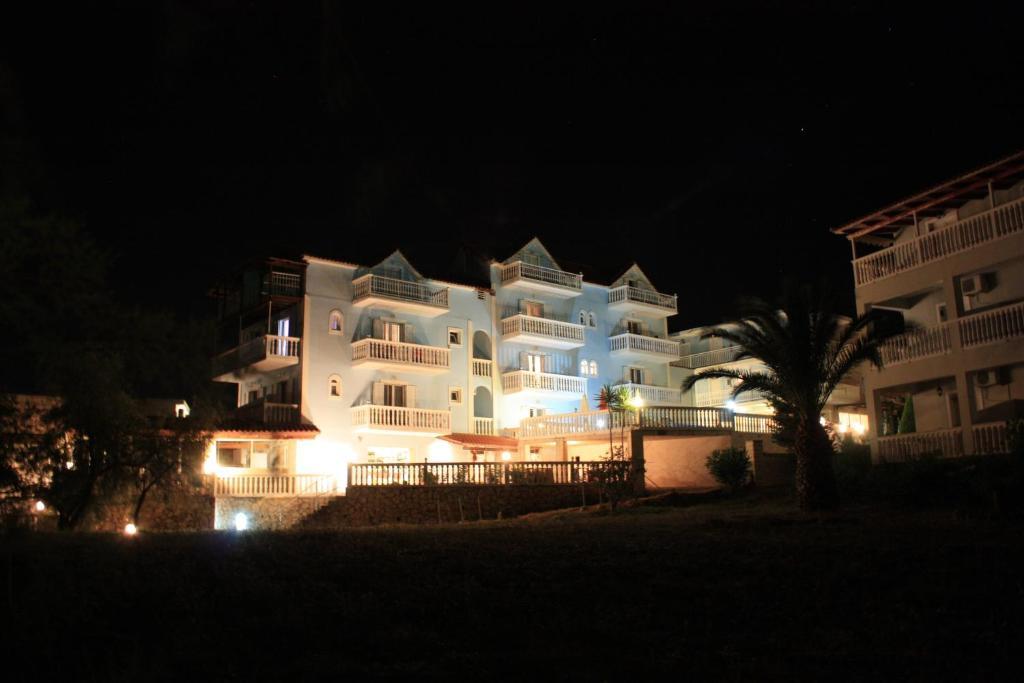 Aparthotel Clear Horizon Amoudi Exteriér fotografie